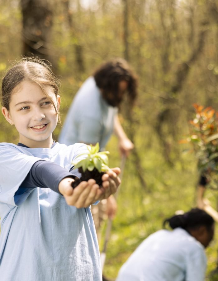 Descubra como ensinar educação ambiental para crianças e adolescentes de forma prática, divertida e transformadora. Forme futuros cidadãos conscientes e comprometidos com o planeta!